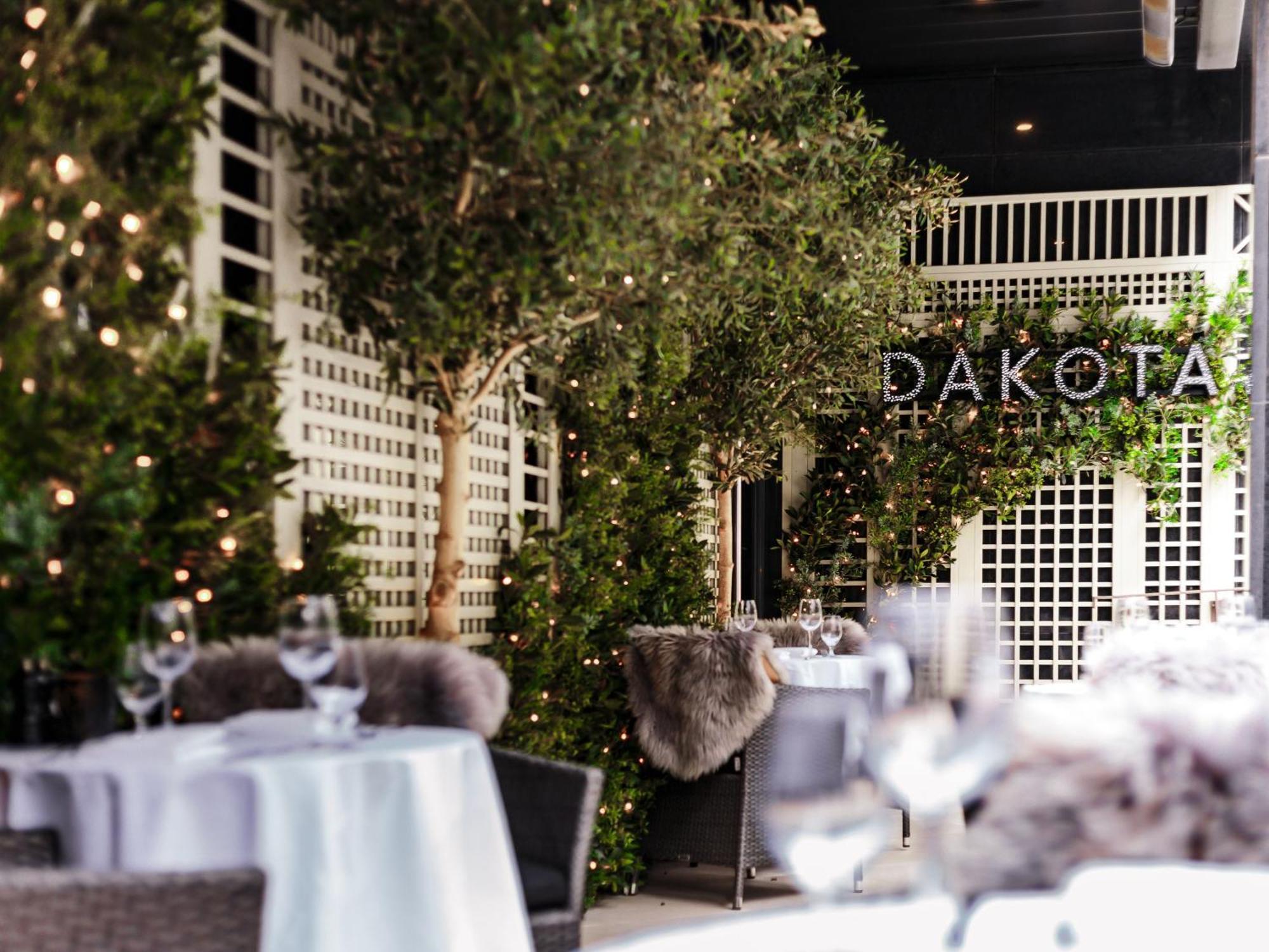 Отель Dakota Leeds Лидс Экстерьер фото